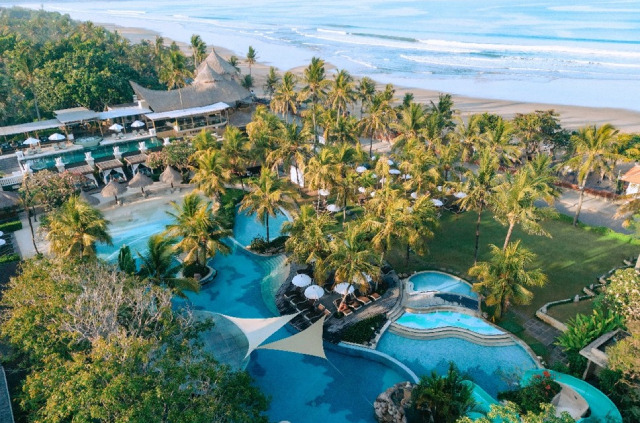 things to do for christmas in bali mandira bali mandira
