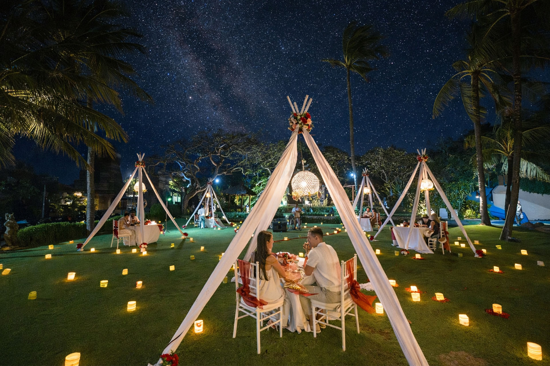 romantic_dinner_couple_2026