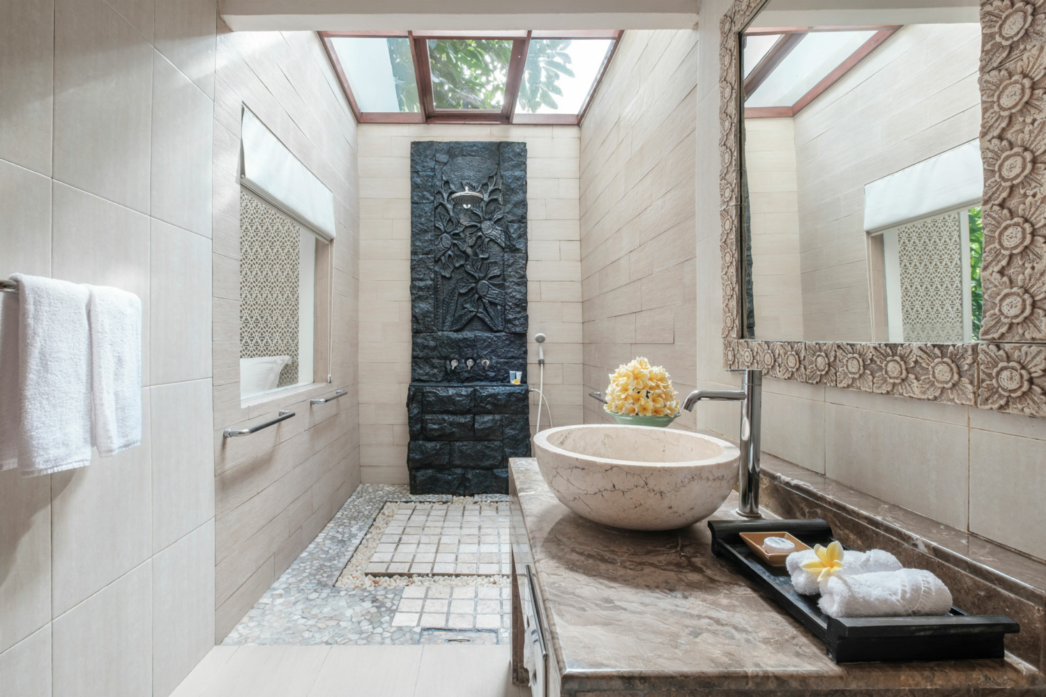 mandira_cottage_bath2