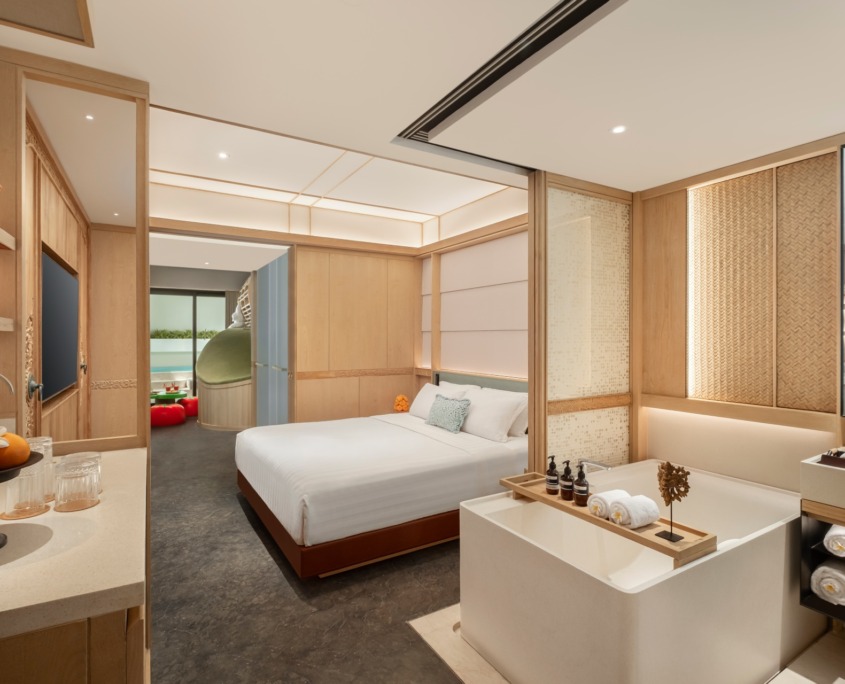 pool_family_suite_bed